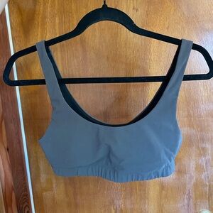 Vuori Olive Drab Sports Bra Size Small